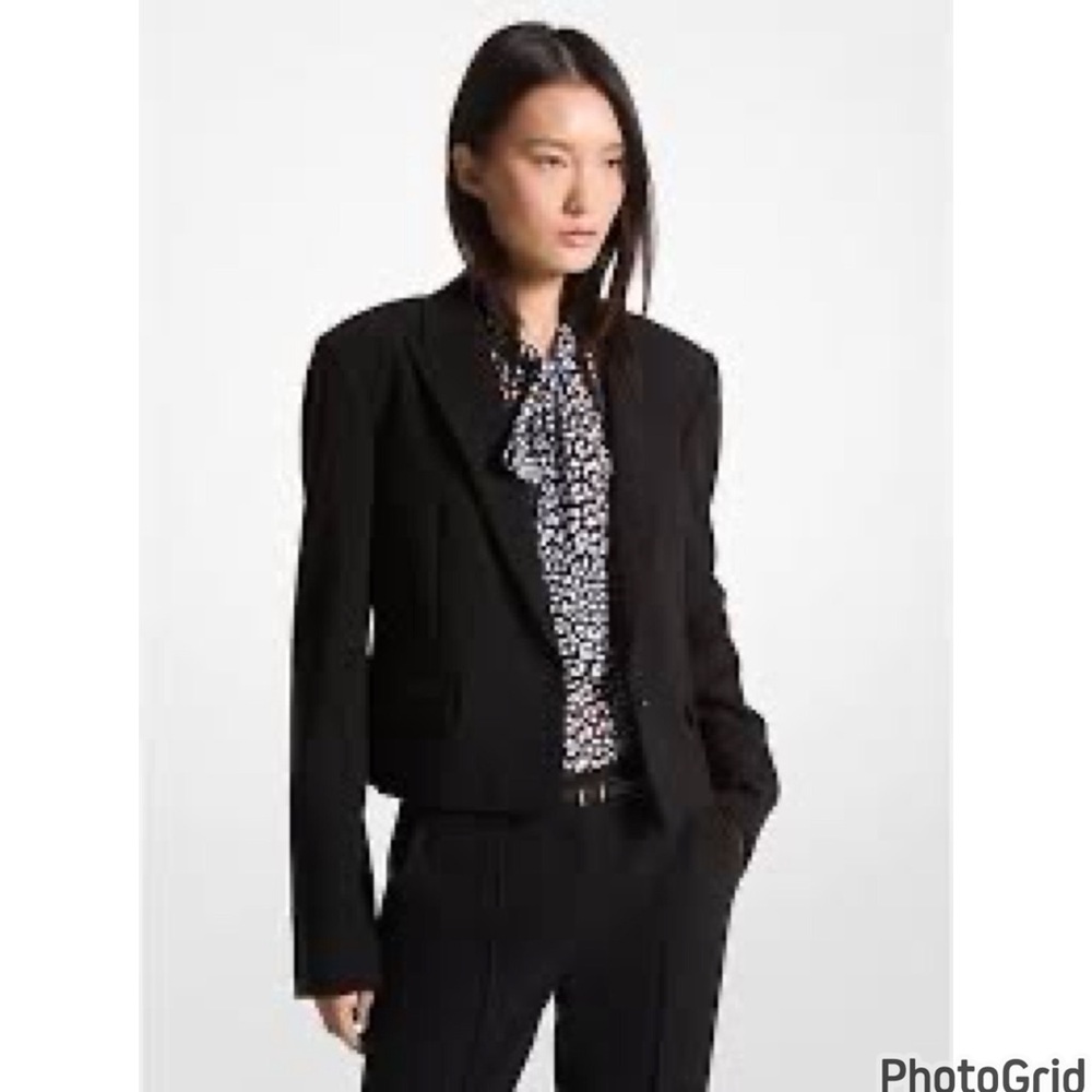 Michael Kors Cropped Boxy Blazer